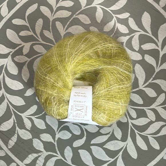 Cape Town Yarn Kid Gloss Hand Dyed NWT Mohair Silk Blend Green - Picture 7 of 8